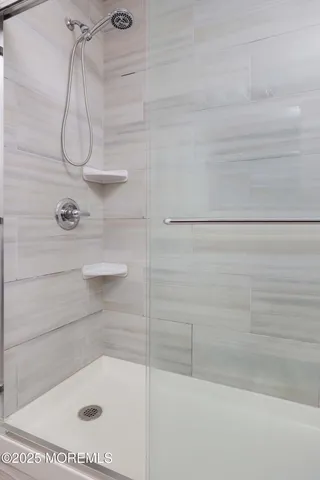 $700,000 | 4 Oxford Road, Unit 329, Holmdel, NJ 07733