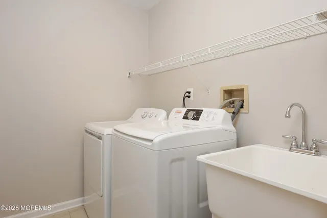 $700,000 | 4 Oxford Road, Unit 329, Holmdel, NJ 07733