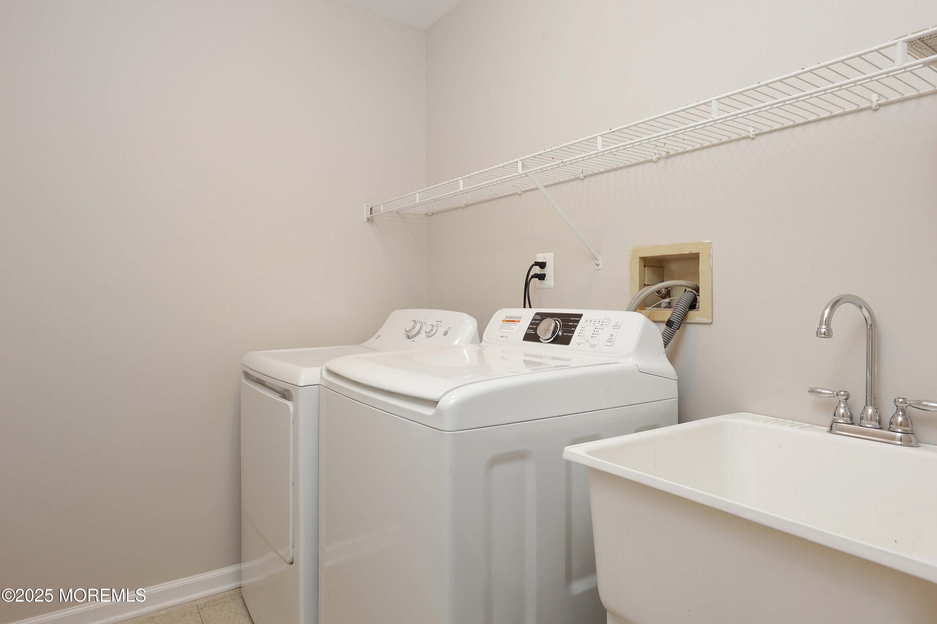 4 Oxford Road, Unit 329 Holmdel, NJ 07733 - Photo 37 of 45 758A0967