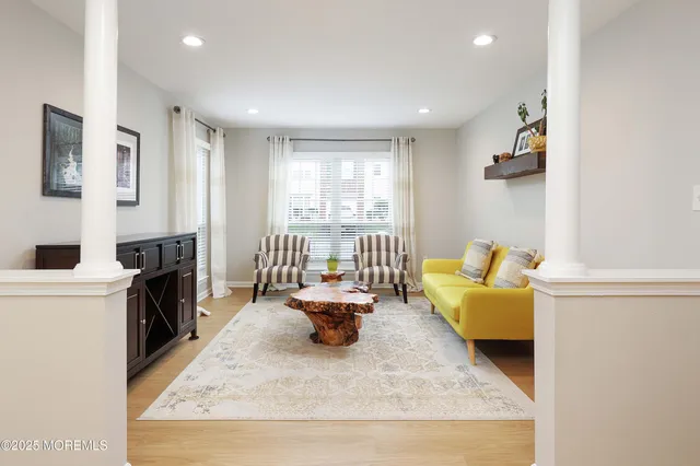 $700,000 | 4 Oxford Road, Unit 329, Holmdel, NJ 07733