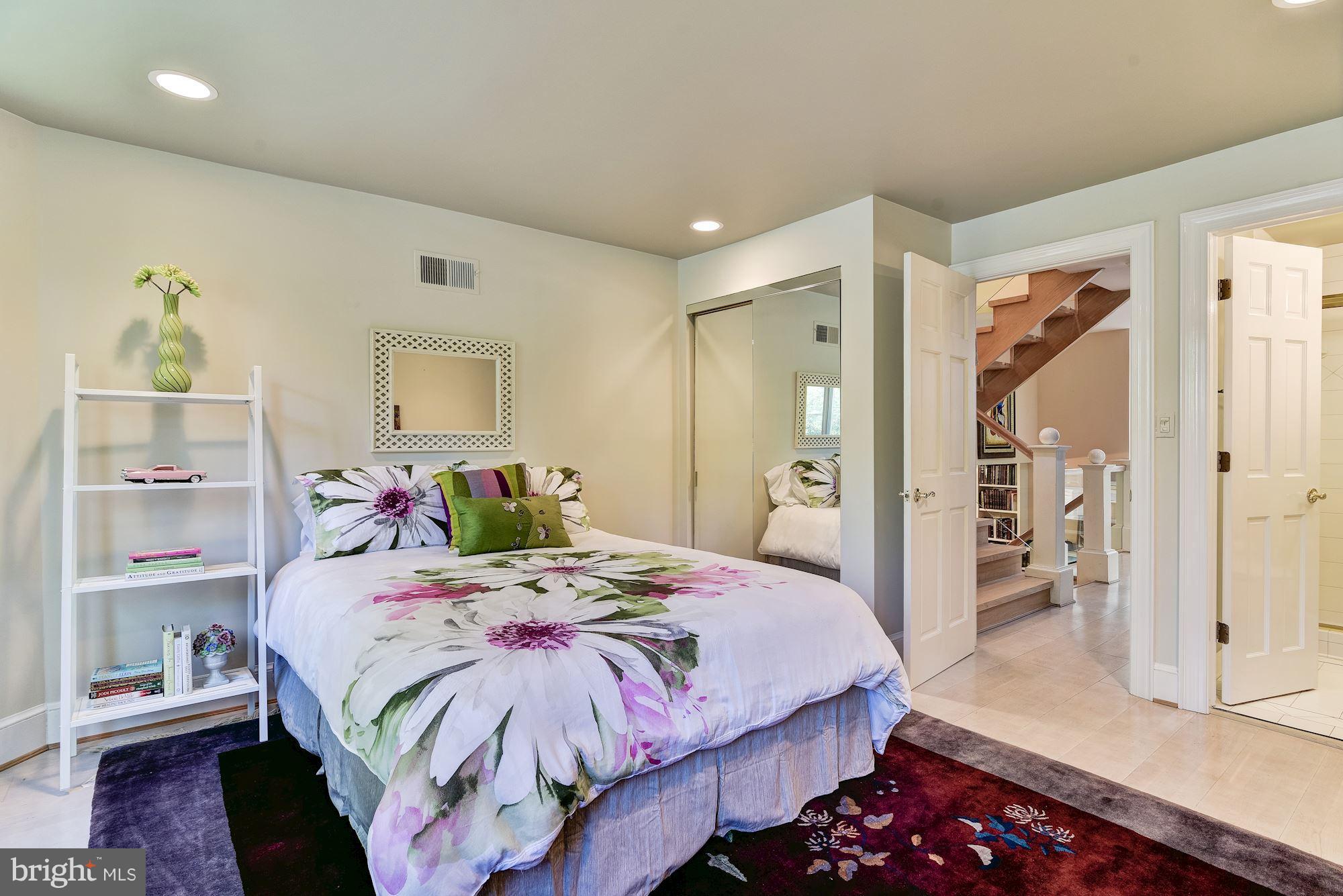 508 Stonington Road Silver Spring, MD 20902 - Photo 25 of 30 Main Level Bedroom with Attached Full Bath
