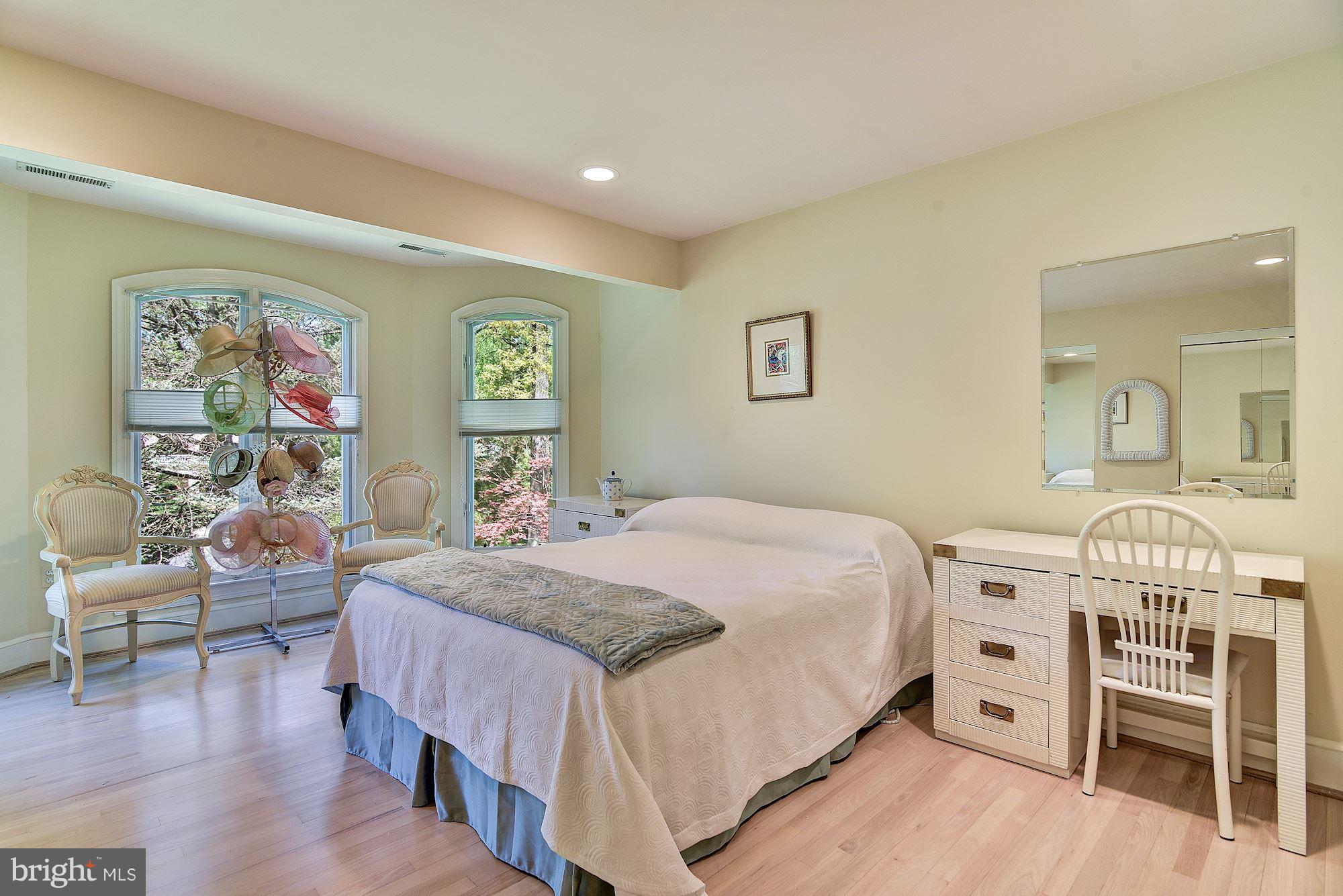 508 Stonington Road Silver Spring, MD 20902 - Photo 26 of 30 Upper Level Bedroom with Shared Hall Bath
