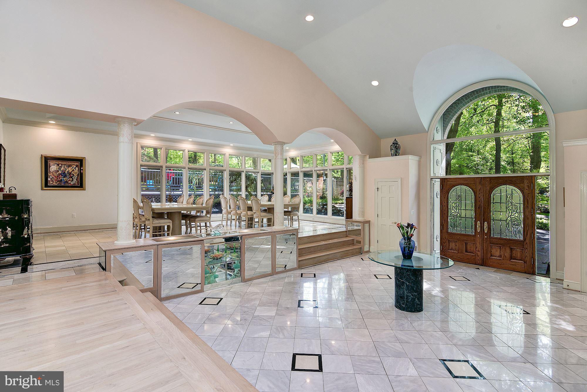 508 Stonington Road Silver Spring, MD 20902 - Photo 5 of 30 Grand Open Plan Foyer
