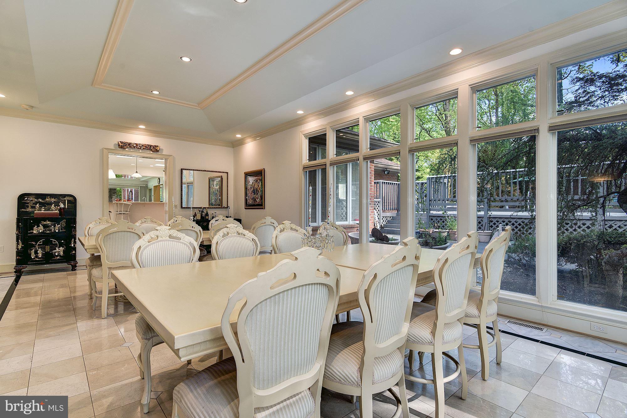 508 Stonington Road Silver Spring, MD 20902 - Photo 7 of 30 Banquet Sized Dining Room