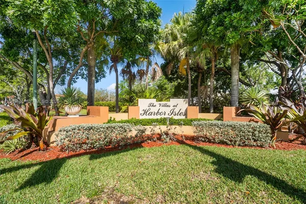 $369,000 | 2265 Mariner Court, Unit 2610, Fort Lauderdale, FL 33312