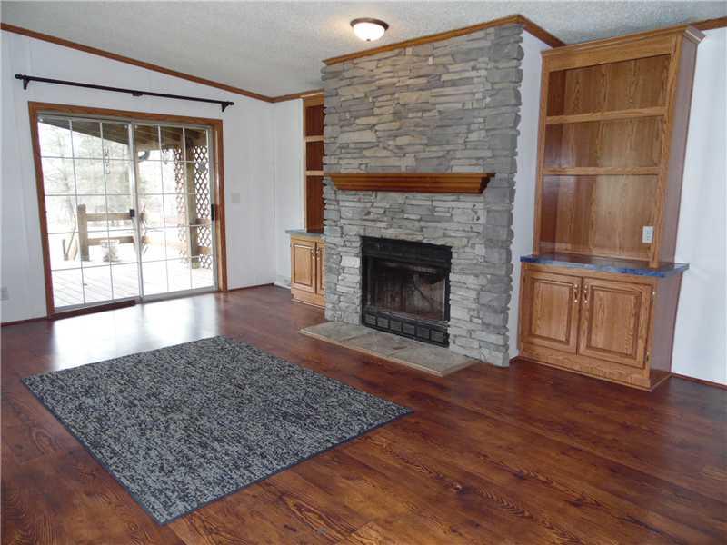 6008 Poplar Grove Road Columbus, IN 47201 - Photo 5 of 19