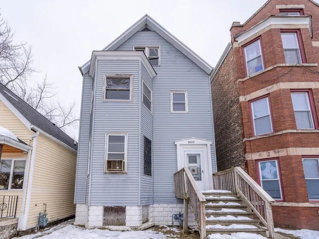 $164,900 | 5003 West 31st Street, Cicero, IL 60804