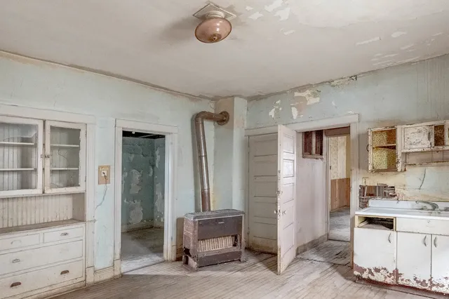 $164,900 | 5003 West 31st Street, Cicero, IL 60804