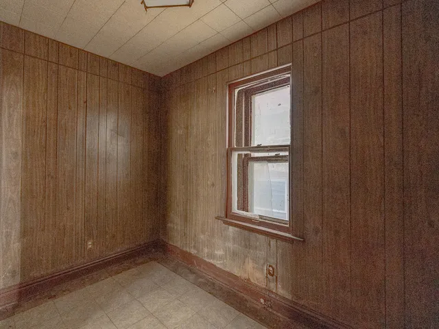 $164,900 | 5003 West 31st Street, Cicero, IL 60804