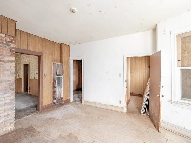 $164,900 | 5003 West 31st Street, Cicero, IL 60804