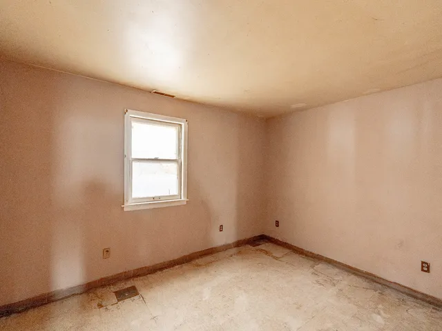 $164,900 | 5003 West 31st Street, Cicero, IL 60804