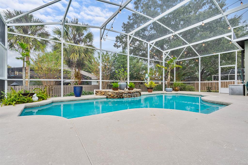 5713 Oak Lake Trail Oviedo, FL 32765 - Photo 33 of 52 a view of small yard with a swimming pool