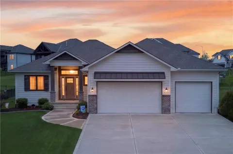 $635,500 | 1309 Northeast Brandywine Road, Lee's Summit, MO 64064