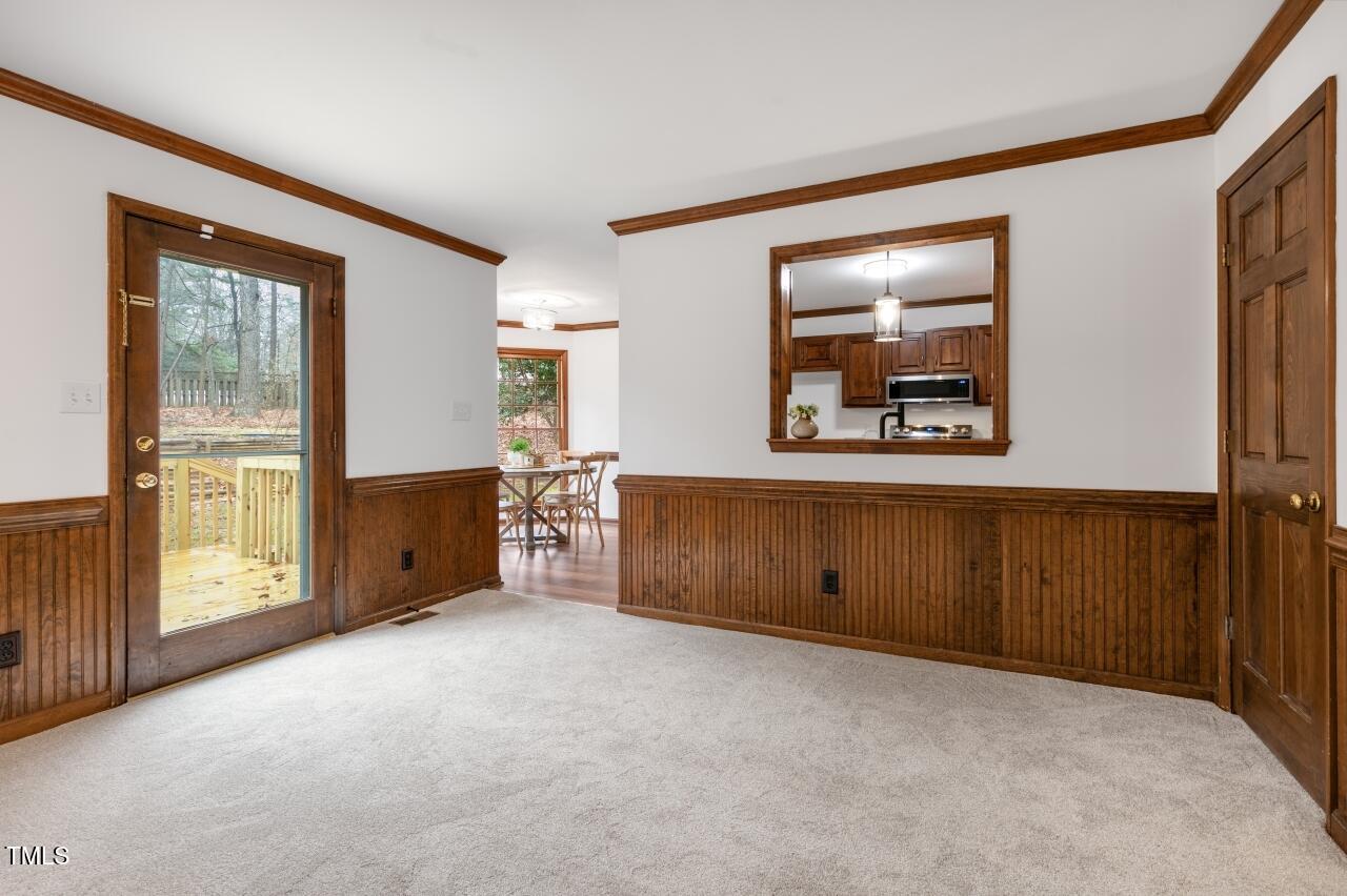 112 Ridgepath Way Cary, NC 27511 - Photo 10 of 38 an empty room with window