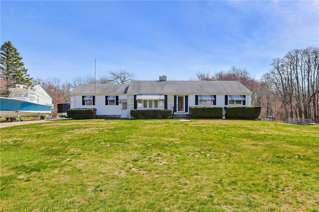 10 Brayton Road Tiverton, RI 02878 - Photo 2 of 33 Gallery Image 2