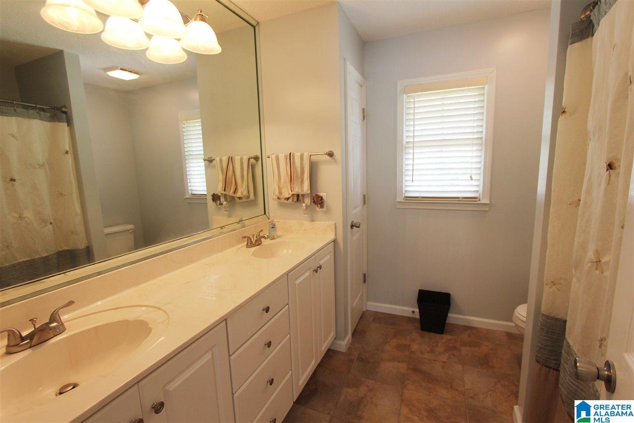 78 Thornwood Road Oxford, AL 36203 - Photo 37 of 50