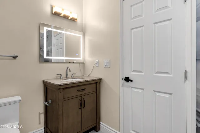 $3,300 | 1533 West Culver Street, Phoenix, AZ 85007