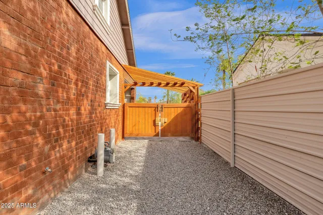 $3,300 | 1533 West Culver Street, Phoenix, AZ 85007