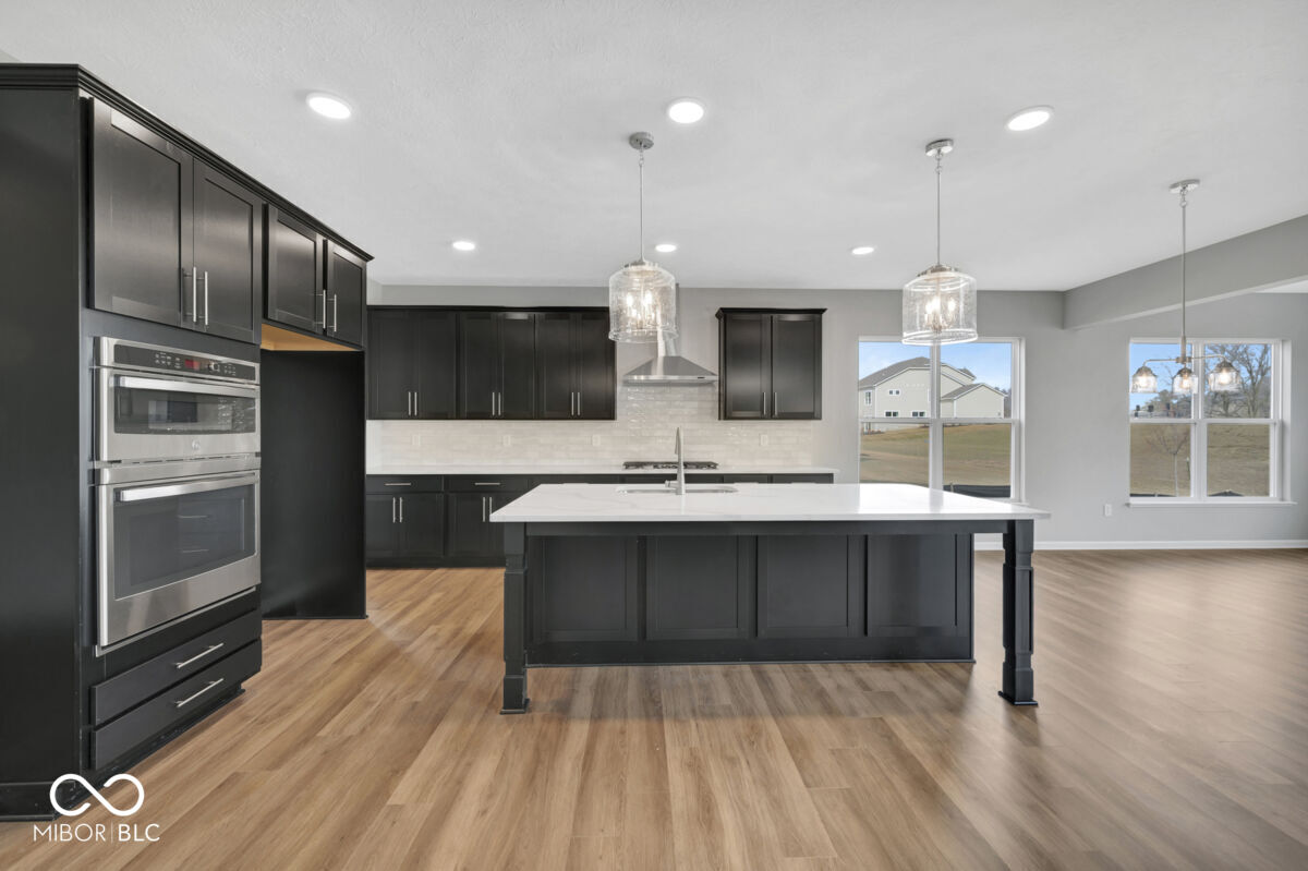 1109 Ridgevine Road Greenwood, IN 46143 - Photo 9 of 44