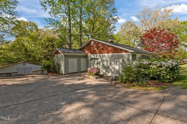 $899,000 | 373 Sagamore Drive, Louisburg, NC 27549