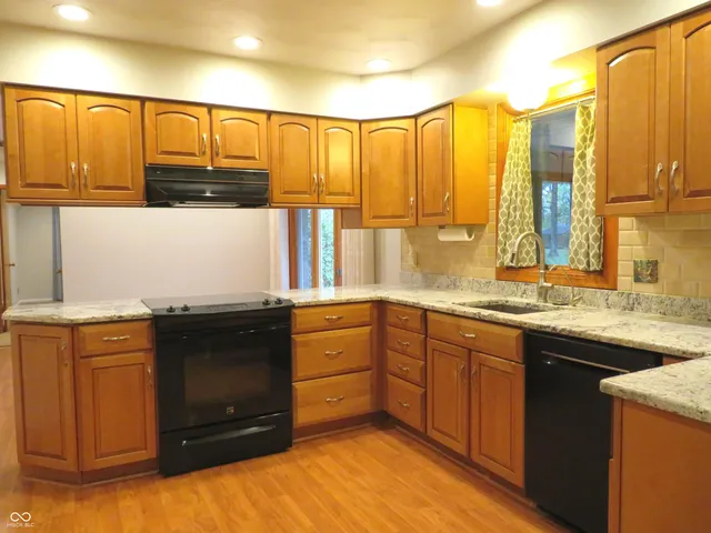 $399,000 | 8312 Northern Drive, Avon, IN 46123