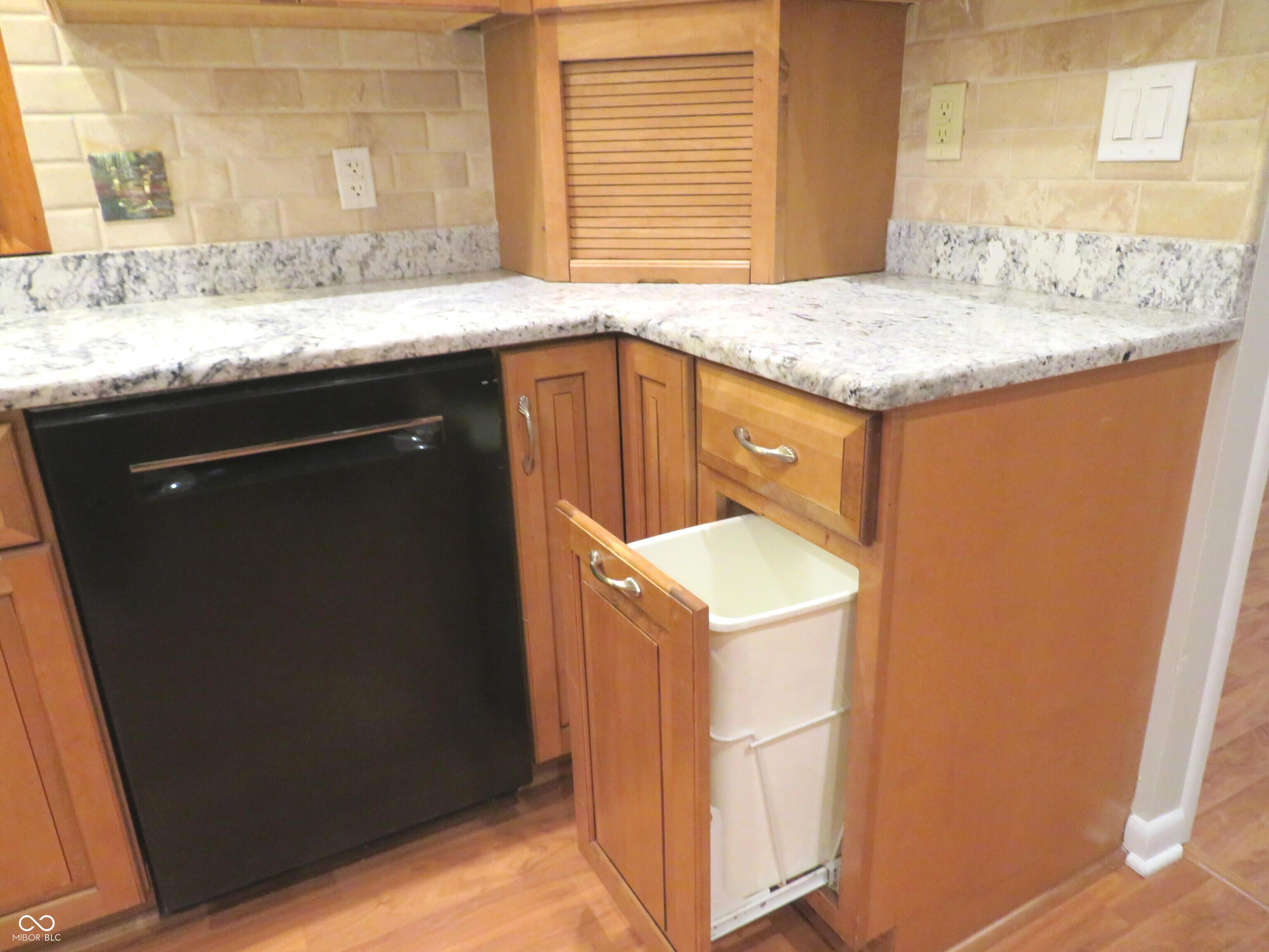 8312 Northern Drive Avon, IN 46123 - Photo 16 of 56