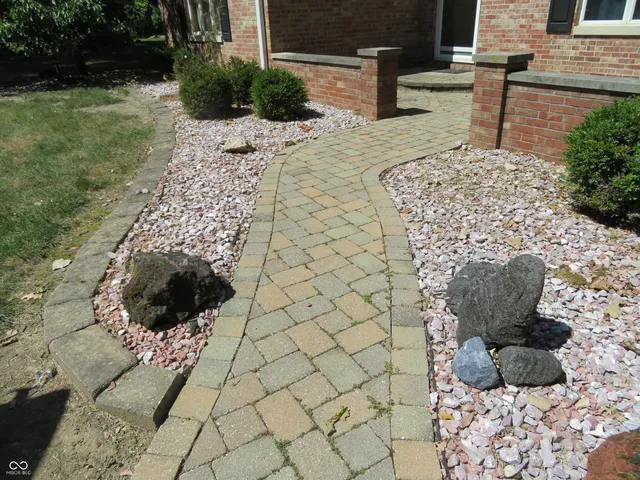 $399,000 | 8312 Northern Drive, Avon, IN 46123