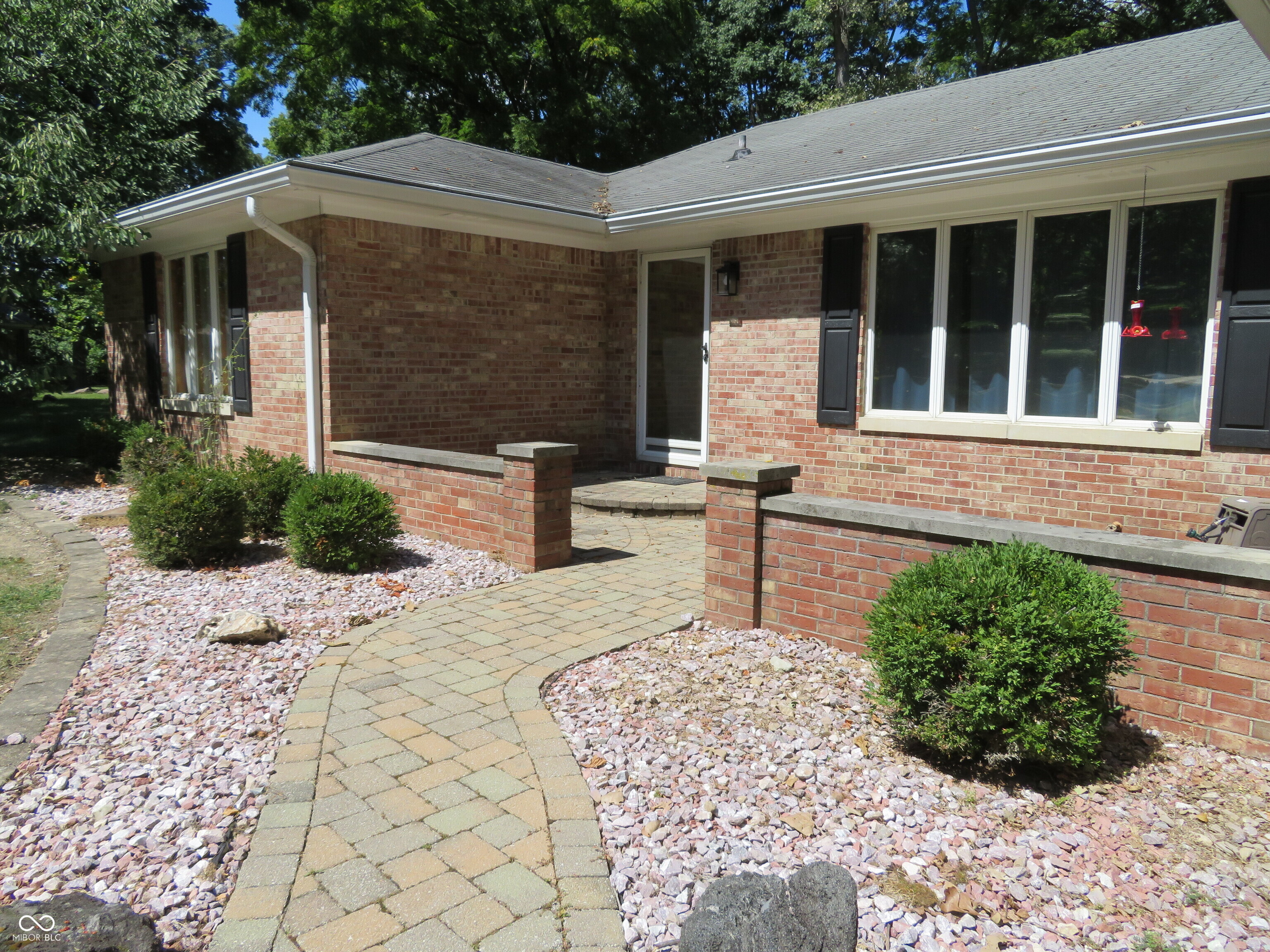 8312 Northern Drive Avon, IN 46123 - Photo 4 of 56