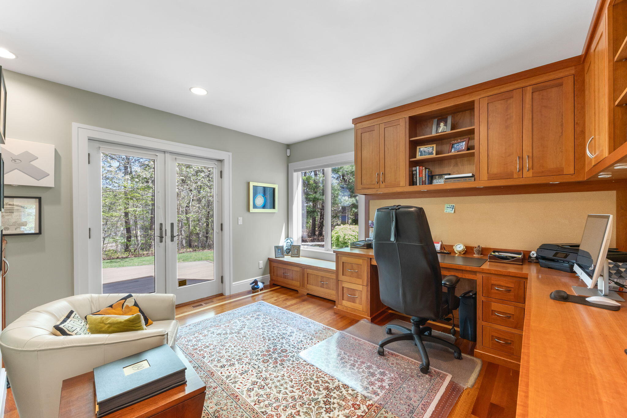 476 Baxter Neck Road Marstons Mills, MA 02648 - Photo 38 of 95 a workspace with furniture and a window