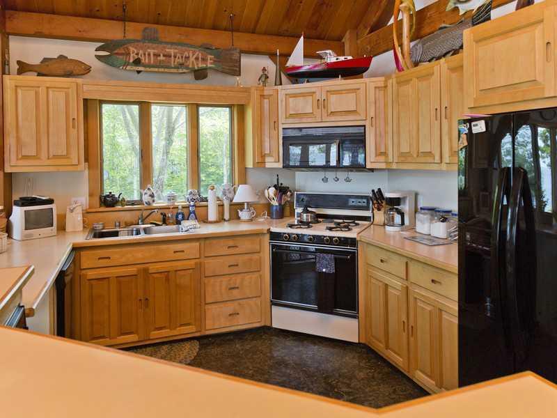147 Harriman Point Road Brooklin, ME 04616 - Photo 32 of 35 Kitchen.