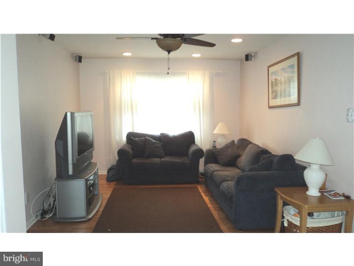 114 Joanna Road Havertown, PA 19083 - Photo 2 of 24 Living Room