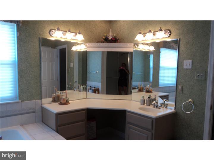 114 Joanna Road Havertown, PA 19083 - Photo 14 of 24 Master Bathroom