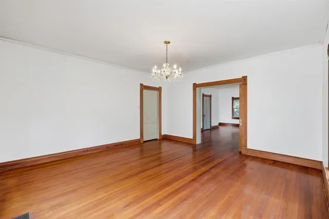 $775,000 | 2044 West Oak Street, Denton, TX 76201