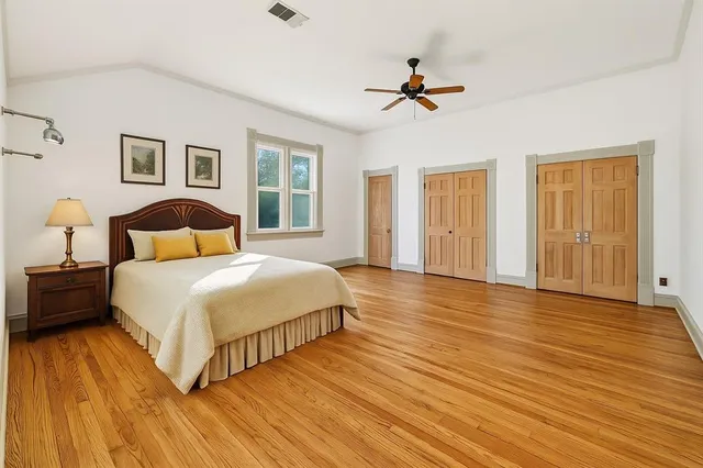 $775,000 | 2044 West Oak Street, Denton, TX 76201