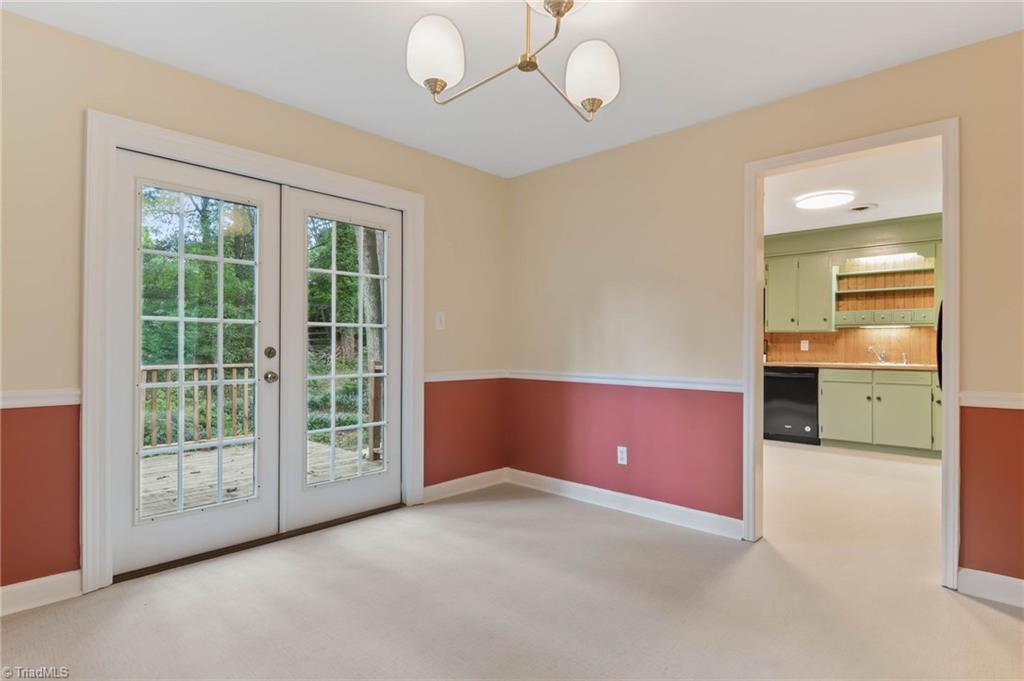 706 Ragsdale Road Jamestown, NC 27282 - Photo 11 of 26