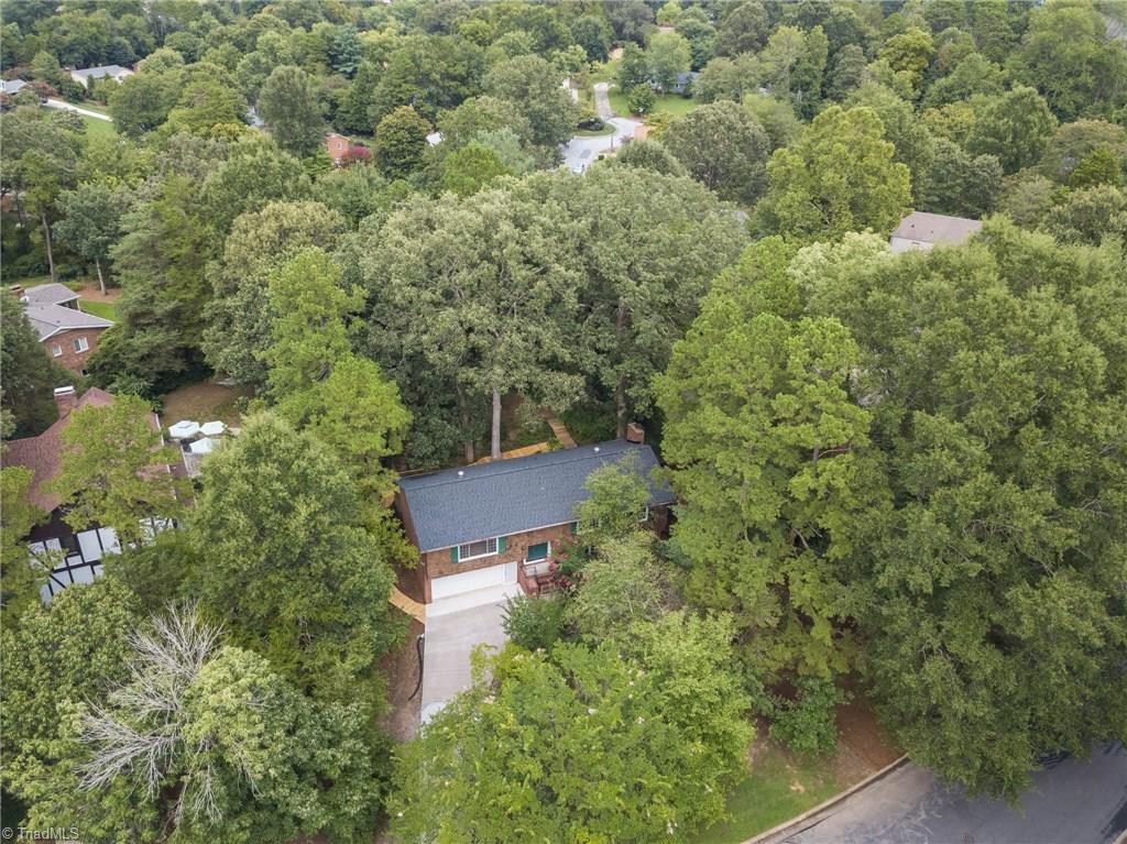 706 Ragsdale Road Jamestown, NC 27282 - Photo 6 of 26