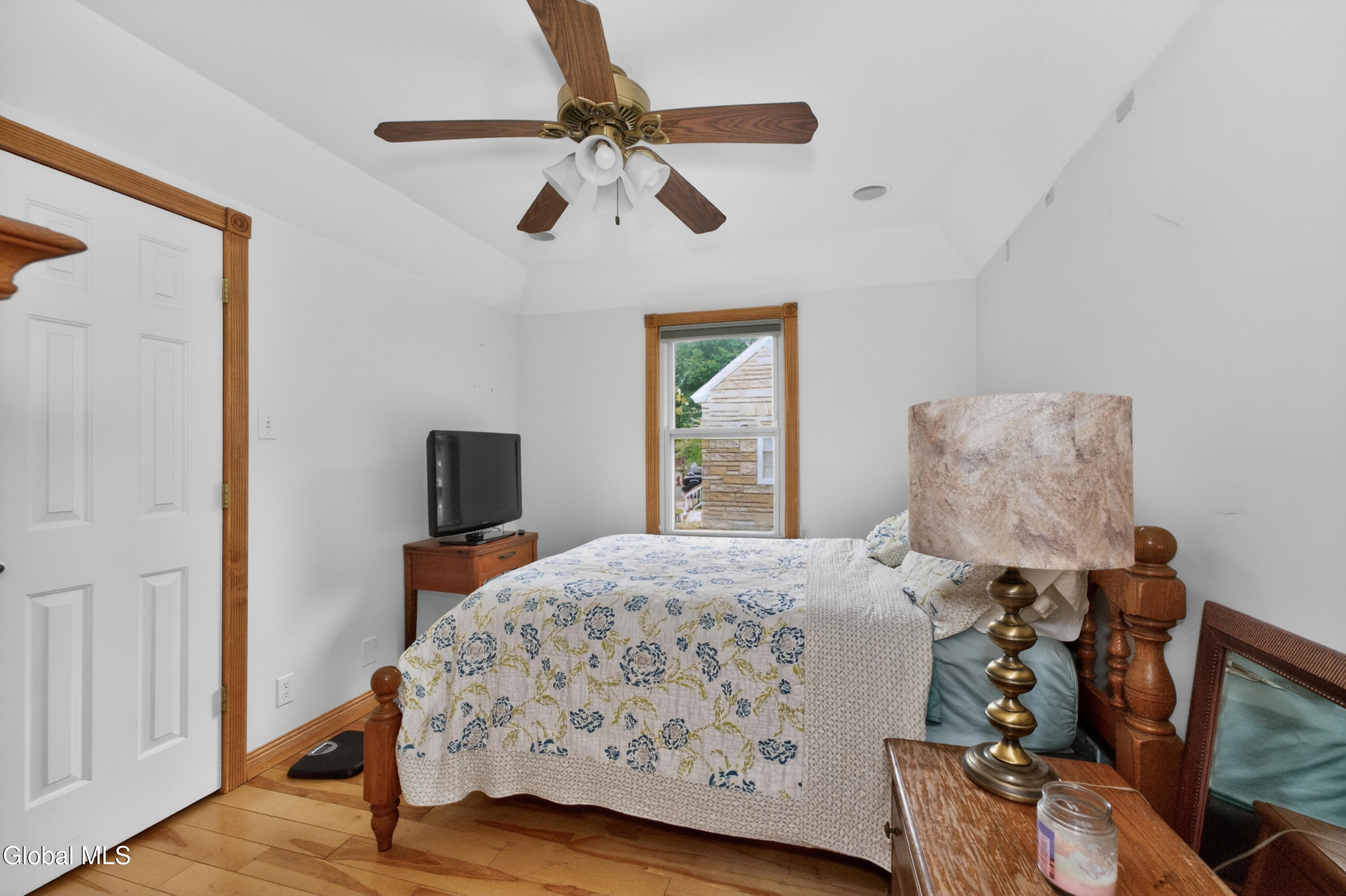 48 Schoolhouse Road Guilderland, NY 12203 - Photo 17 of 44 1 Apt Up 11