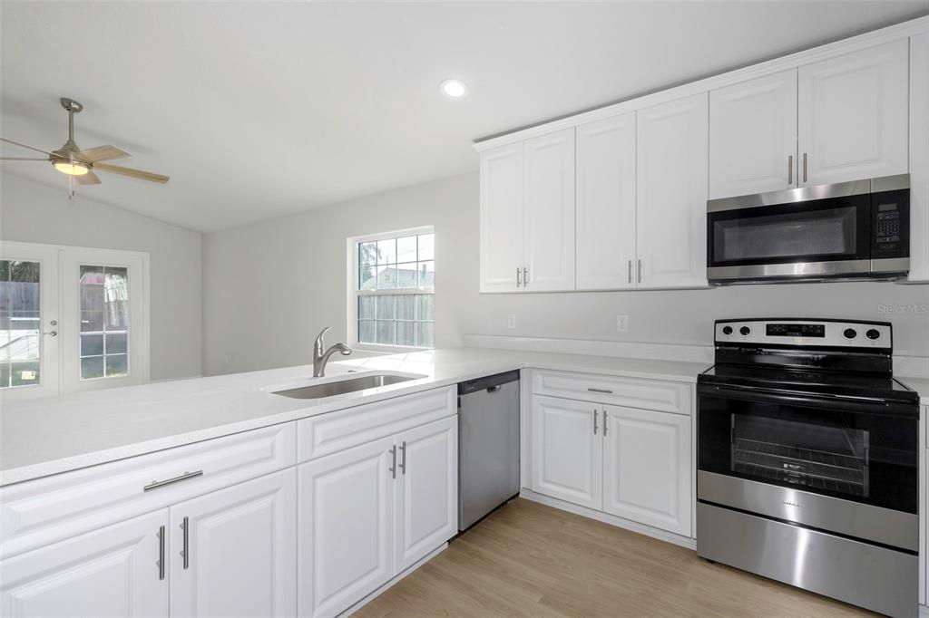 6920 Washington Street New Port Richey, FL 34652 - Photo 11 of 55