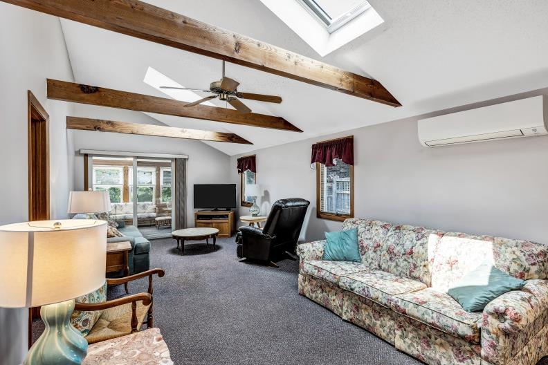 9 Uncle Henrys Road Mashpee, MA 02649 - Photo 21 of 41 a living room with furniture