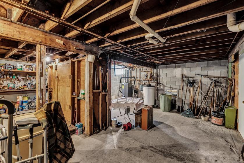 9 Uncle Henrys Road Mashpee, MA 02649 - Photo 40 of 41 a view of a room with gym equipment