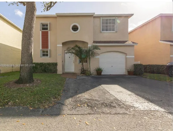 $3,200 | 11938 Northwest 12th Street, Pembroke Pines, FL 33026