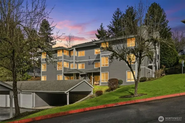 $319,000 | 3914 243rd Place Southeast, Unit L301, Bothell, WA 98021