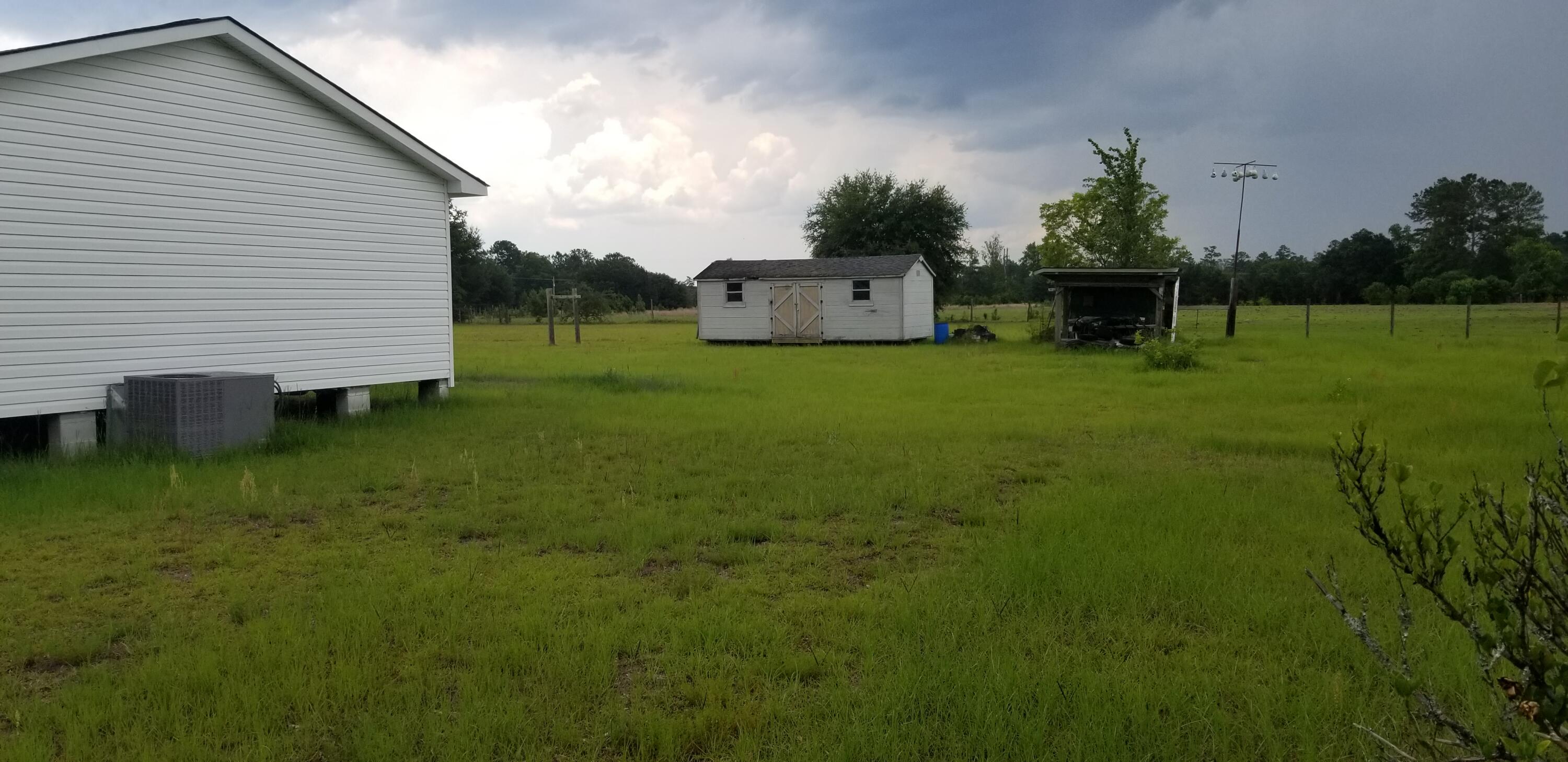 482 Stanley Avenue Walterboro, SC 29488 - Photo 7 of 27 20260612_140021