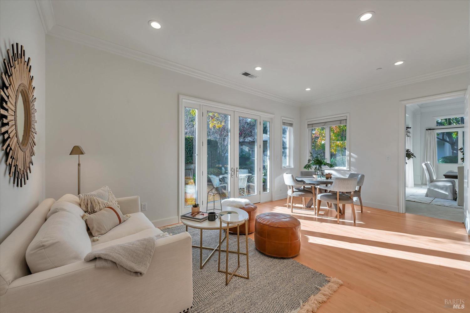 713 Deer Valley Road San Rafael, CA 94903 - Photo 4 of 49