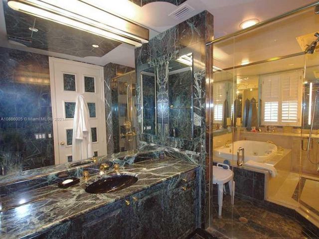 $926,550 | 19925 Northeast 39th Place, Unit 401, Aventura, FL 33180