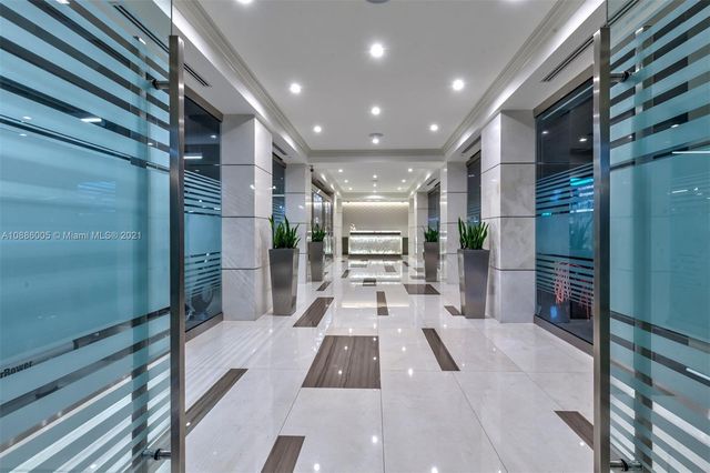 $926,550 | 19925 Northeast 39th Place, Unit 401, Aventura, FL 33180