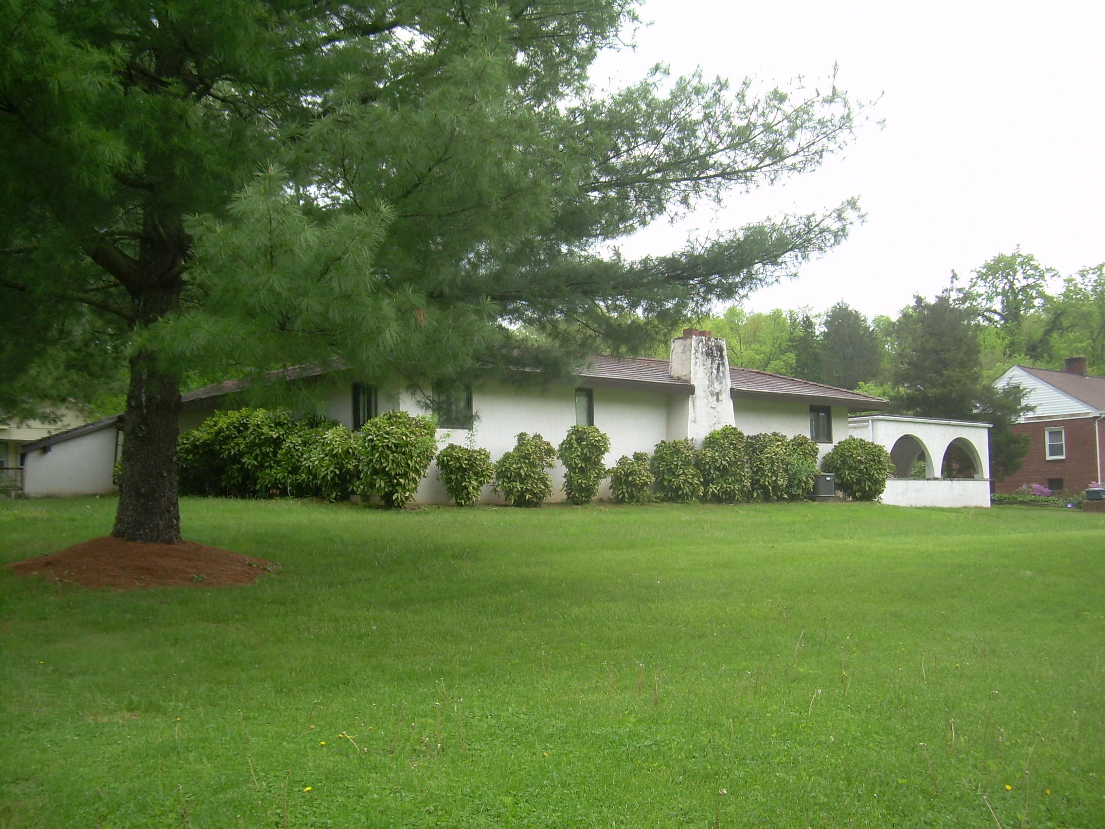 2501 Kent Road Southeast Roanoke, VA 24014 - Photo 1 of 36 Front of Home