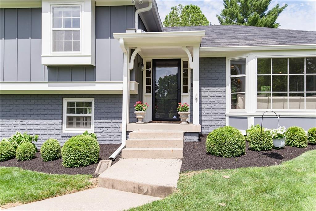 7155 Huntington Road Indianapolis, IN 46240 - Photo 3 of 29 Gallery Image 3