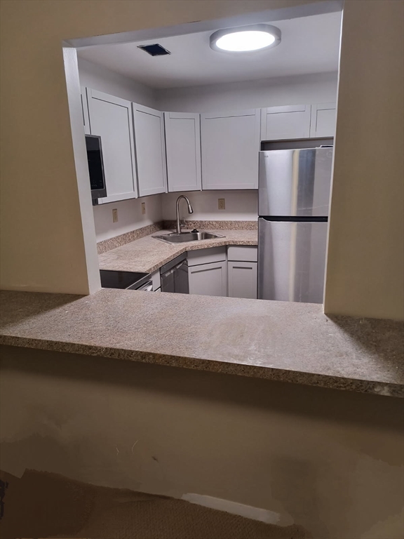 555 Russell Road, Unit C13 Westfield, MA 01085 - Photo 4 of 17 Gallery Image 4