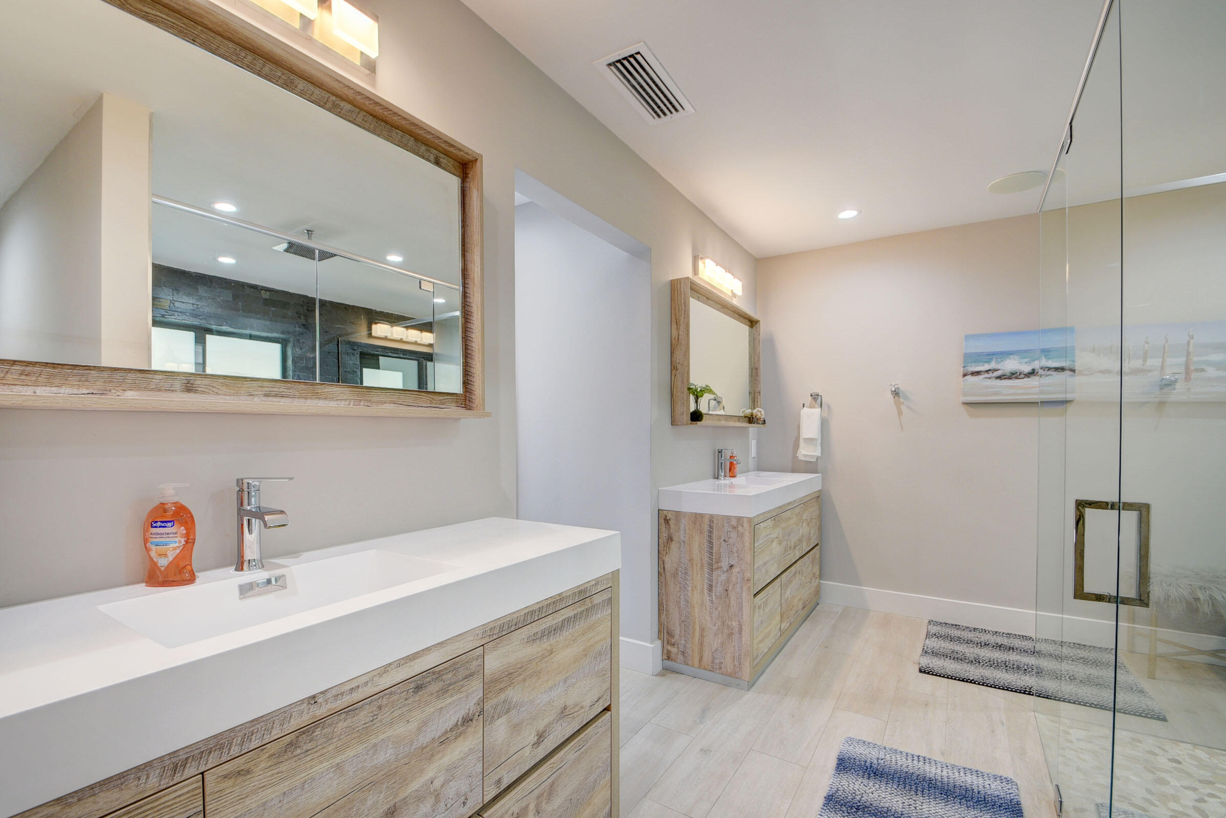 1230 Gulfstream Way Singer Island, FL 33404 - Photo 16 of 40 MASTER BATH